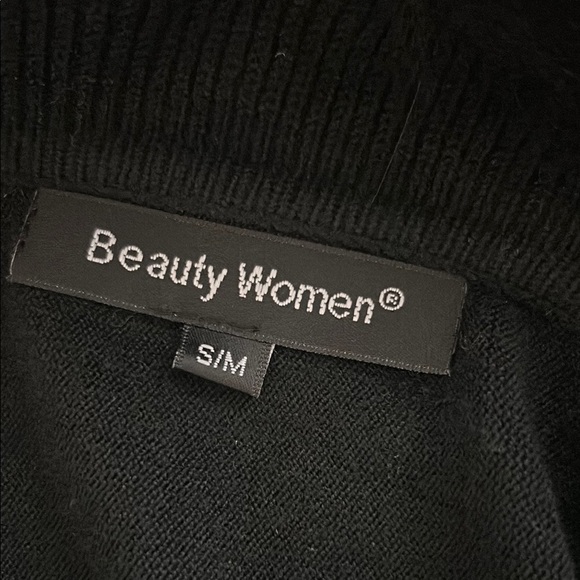 Luxurious Black Knit Cardigan with Fluffy Fur Trim - Picture 5 of 6